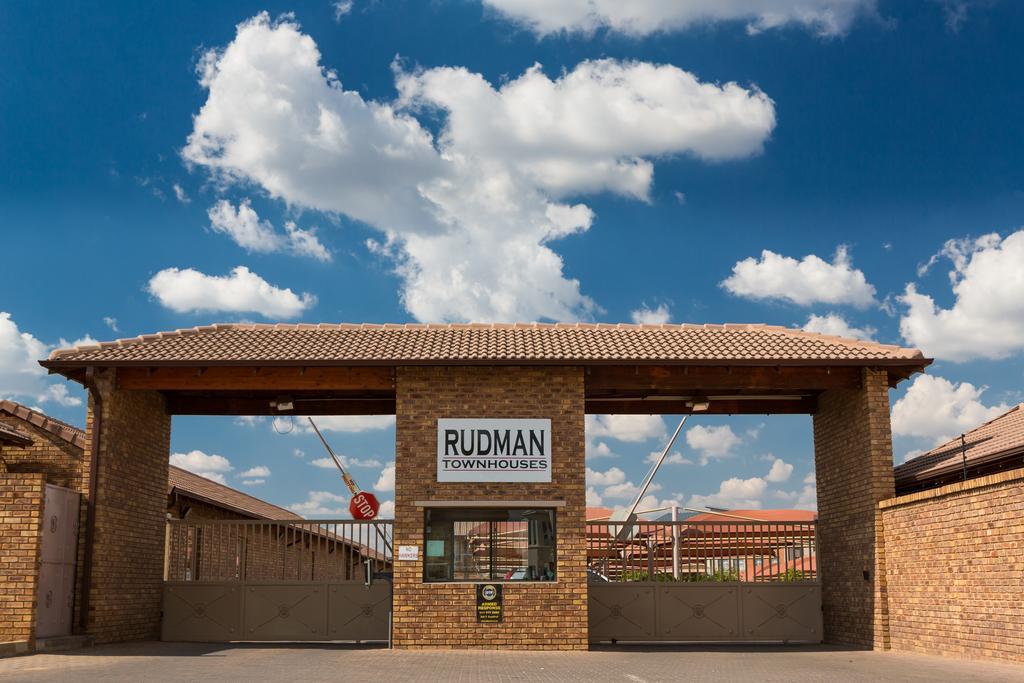 Rudman Townhouses - Family Apartment بوكسبرغ المظهر الخارجي الصورة