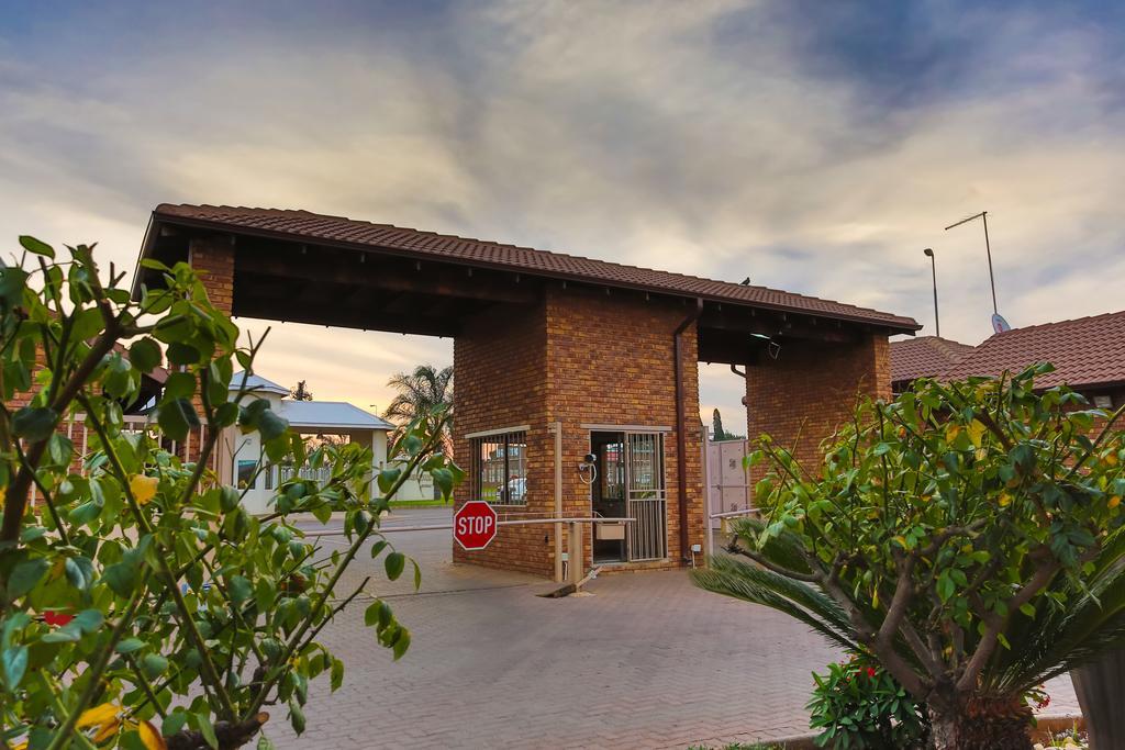 Rudman Townhouses - Family Apartment بوكسبرغ المظهر الخارجي الصورة